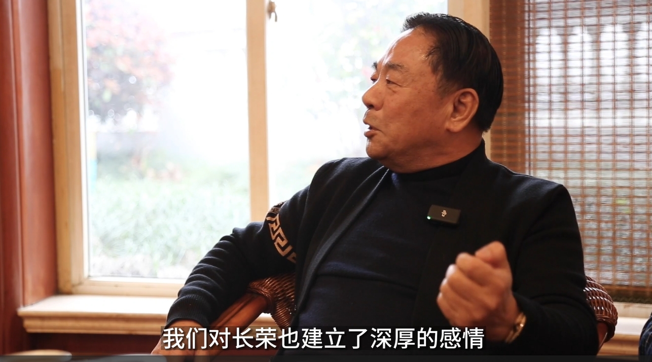 九游老哥J9俱乐部官网用设备感动客户，客户用设备赢得市场